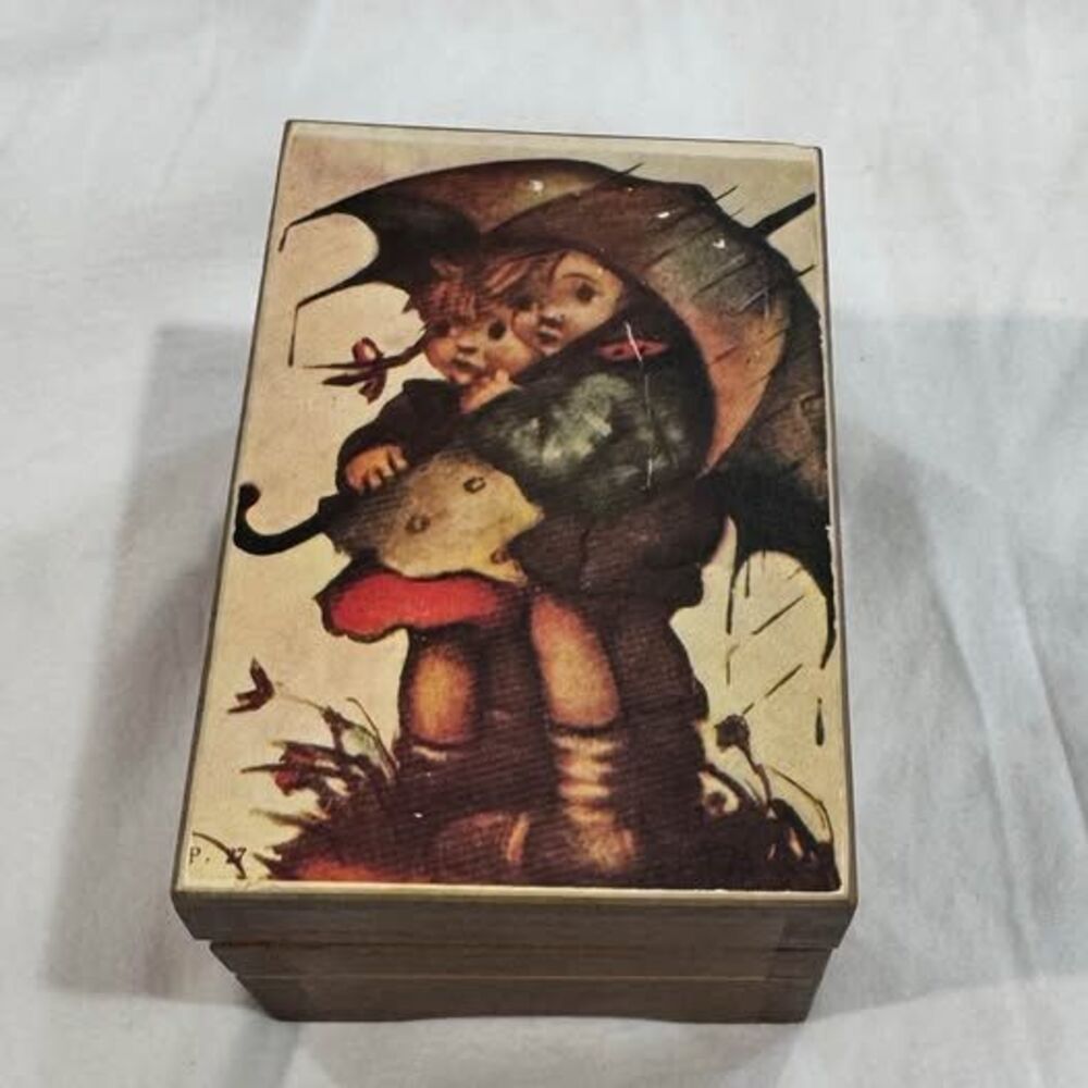 Vintage Hummel Style Wood Music Box Made in Japan Boy Girl Umbrella - Picture 2 of 5